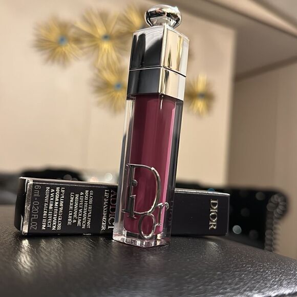 DIOR ADDICT LIP MAXIMIZER
Lip plumping gloss - 006 Berry New - Picture 3 of 15
